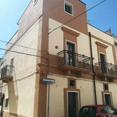 Viuzza Primo Maggio Gravina * 格拉维纳普利亚